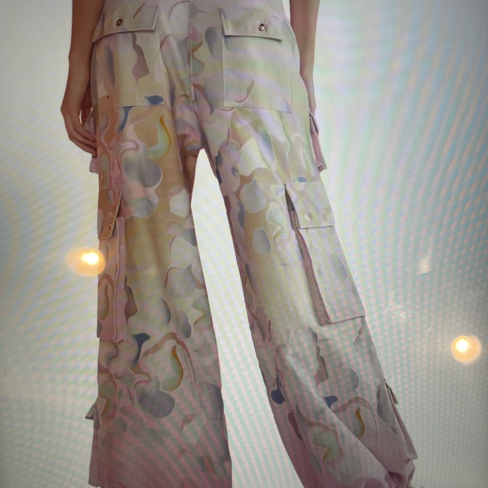 Gorgeous! Cynthia Rowley Pink Camo Pants with cinched ankles